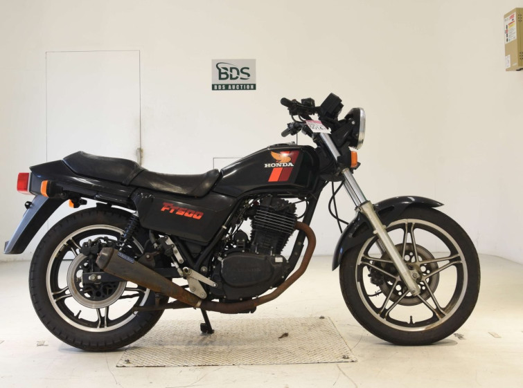 Мотоцикл Honda FT500 з пробігом 10021 km