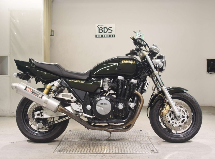 Мотоцикл Yamaha XJR1200 з пробігом 25406 km