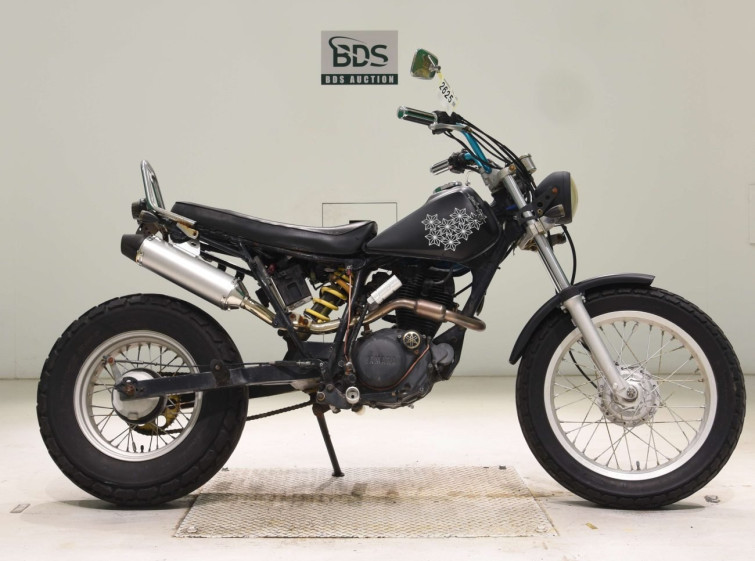 Мотоцикл Yamaha TW200 з пробігом 4762 km