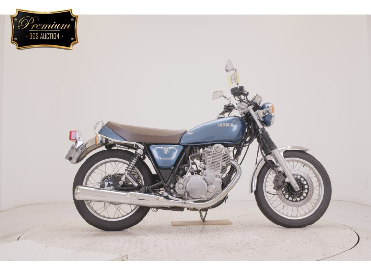 Мотоцикл Yamaha SR400 с пробегом 3964 km