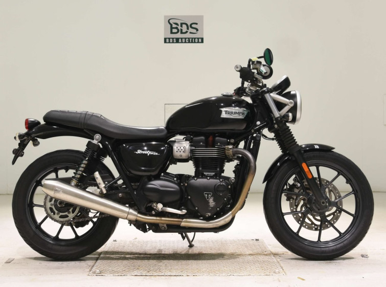 Мотоцикл Triumph STREET TWIN з пробігом 26789 km