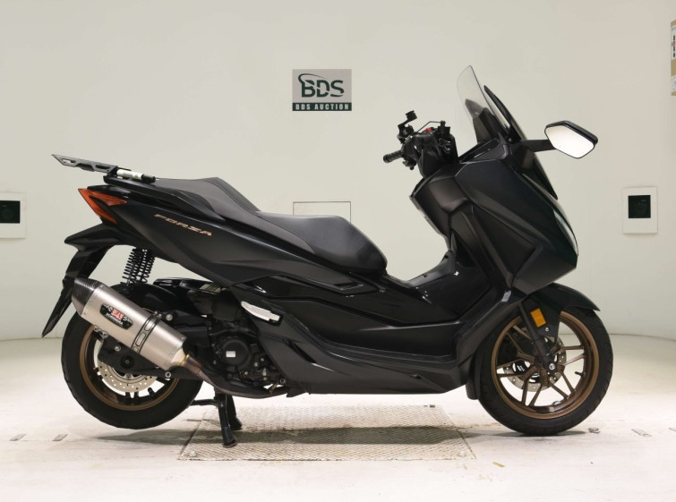 Мотоцикл Honda FORZA з пробігом 17919 km