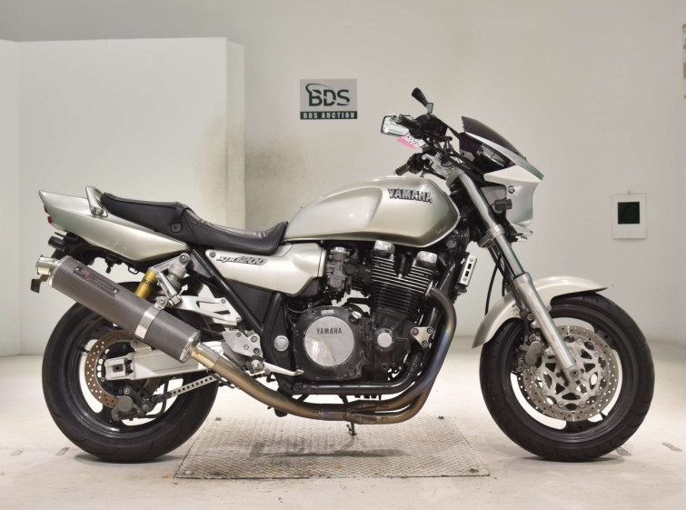 Мотоцикл Yamaha XJR1200 з пробігом 50522 km