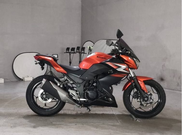 Мотоцикл Kawasaki Z250 с пробегом 33399 km