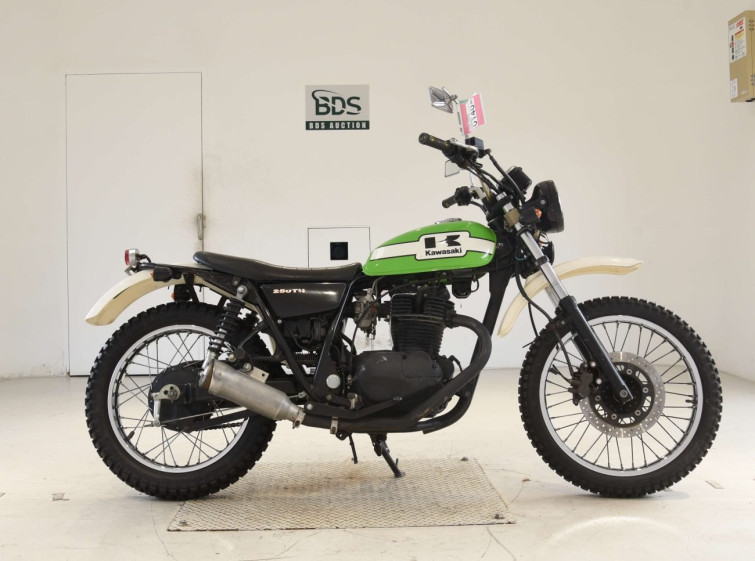 Мотоцикл Kawasaki 250TR з пробігом 26950 km