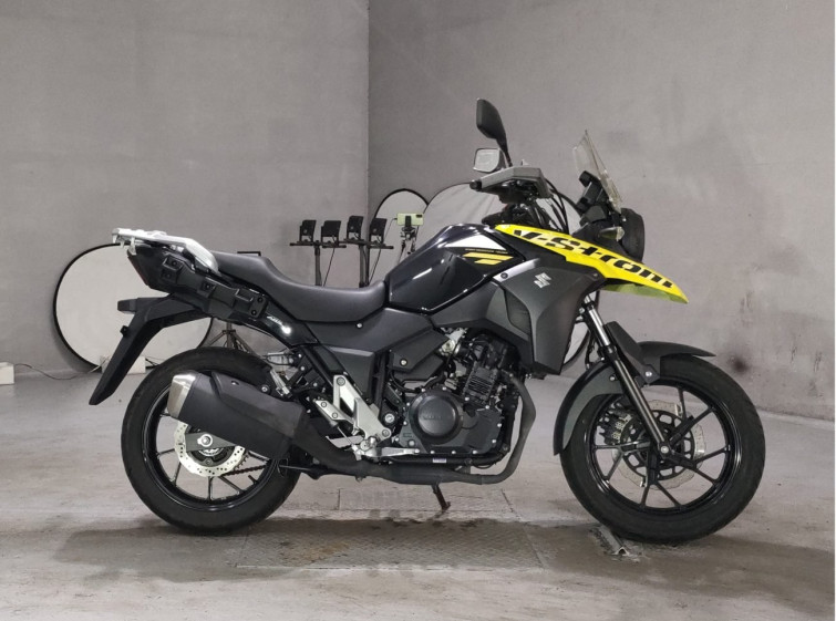 Мотоцикл Suzuki V-STROM DL250 з пробігом 7281 km