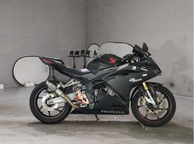 Мотоцикл Honda CBR250RR з пробігом 43520 km