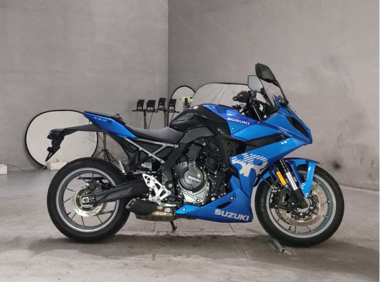 Мотоцикл Suzuki GSX-8R з пробігом 6335 km