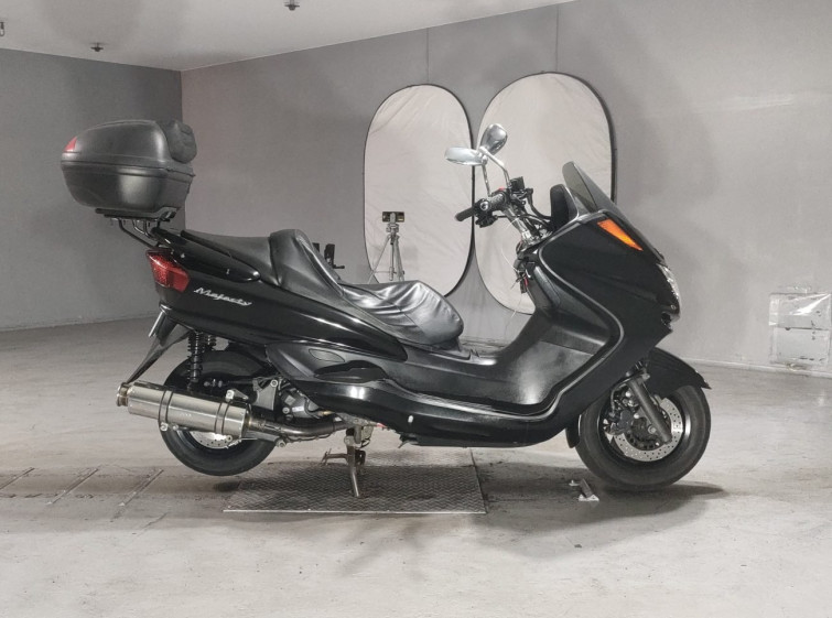 Мотоцикл Yamaha MAJESTY 250 с пробегом 41265 km