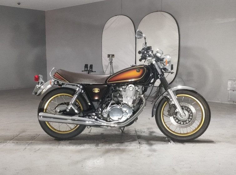 Мотоцикл Yamaha SR400 с пробегом 12344 km
