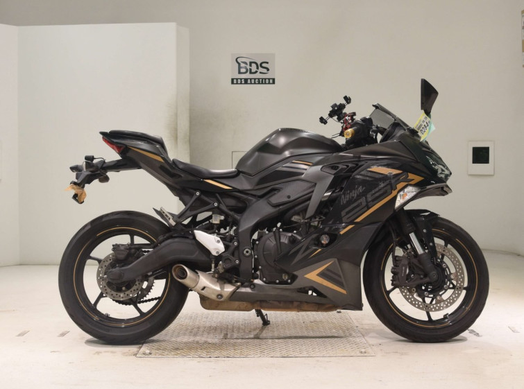 Мотоцикл Kawasaki NINJA ZX-25R KRT с пробегом 37625 km