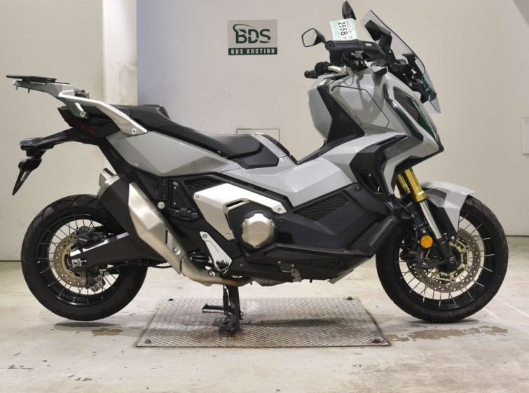 Мотоцикл Honda X-ADV750-2 з пробігом 363 km