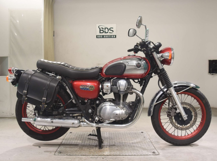 Мотоцикл Kawasaki W800 з пробігом 24638 km