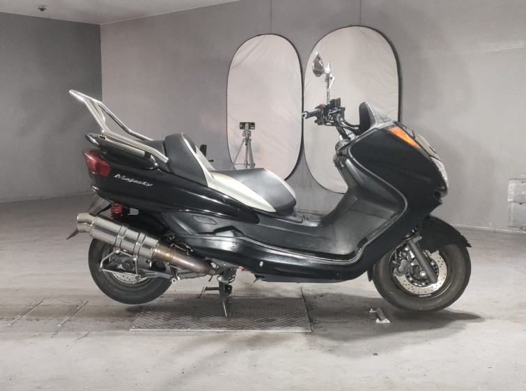 Мотоцикл Yamaha MAJESTY 250C с пробегом 18752 km