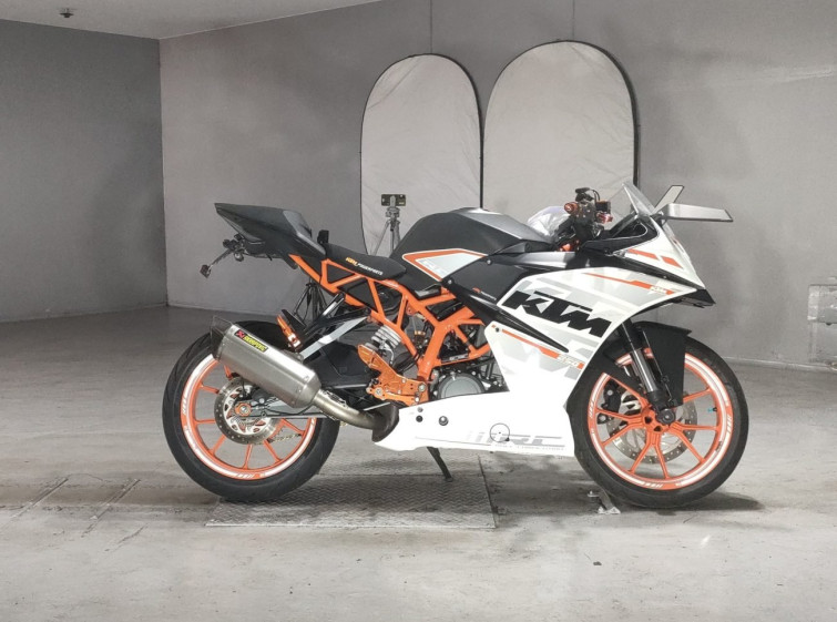 Мотоцикл KTM RC 250 с пробегом 31737 km