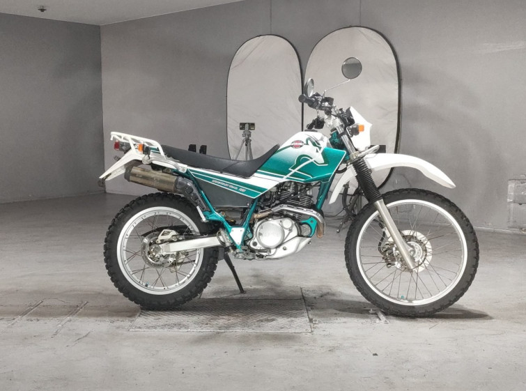 Мотоцикл Yamaha SEROW XT225 с пробегом 4091 km