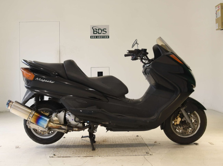 Мотоцикл Yamaha MAJESTY 250