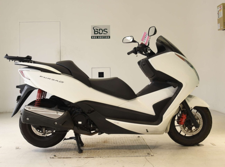 Мотоцикл Honda FORZA з пробігом 37970 km
