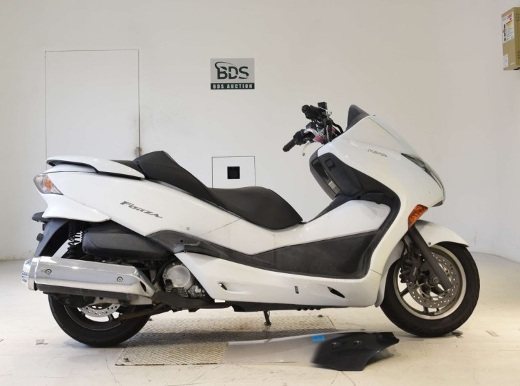 Мотоцикл Honda FORZA з пробігом 58642 km