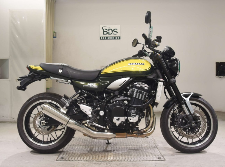 Мотоцикл Kawasaki Z900RS с пробегом 3880 km