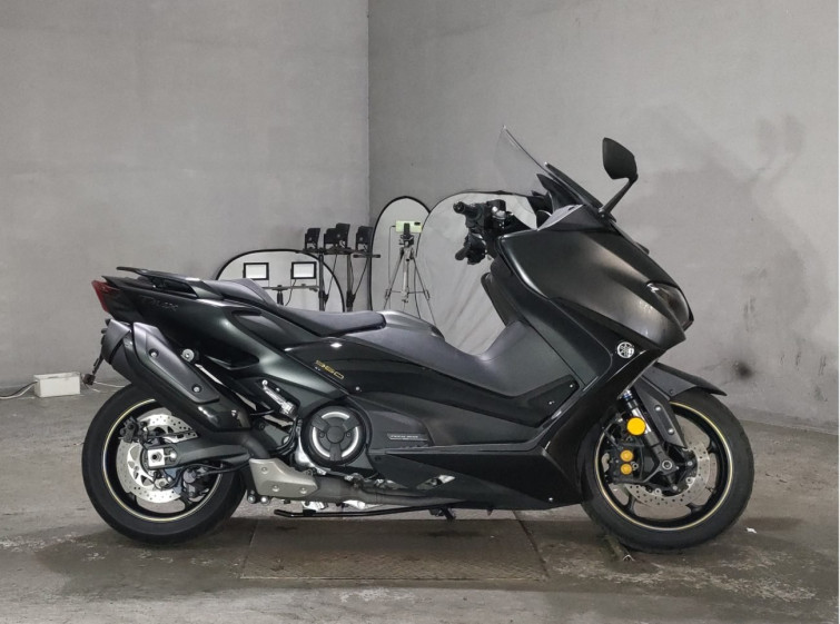 Мотоцикл Yamaha T-MAX560 с пробегом 5552 km