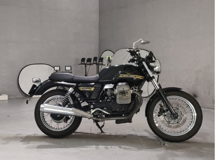 Мотоцикл Moto Guzzi V7 CAFE CLASSIC с пробегом 4585 km