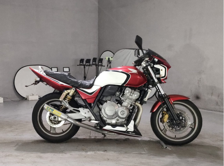 Мотоцикл Honda CB400SFV с пробегом 35793 km