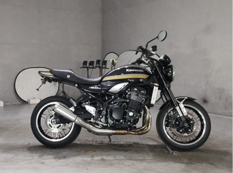 Мотоцикл Kawasaki Z900RS с пробегом 14636 km