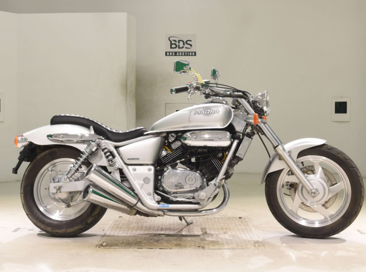 Мотоцикл Honda MAGNA250 з пробігом 6086 km