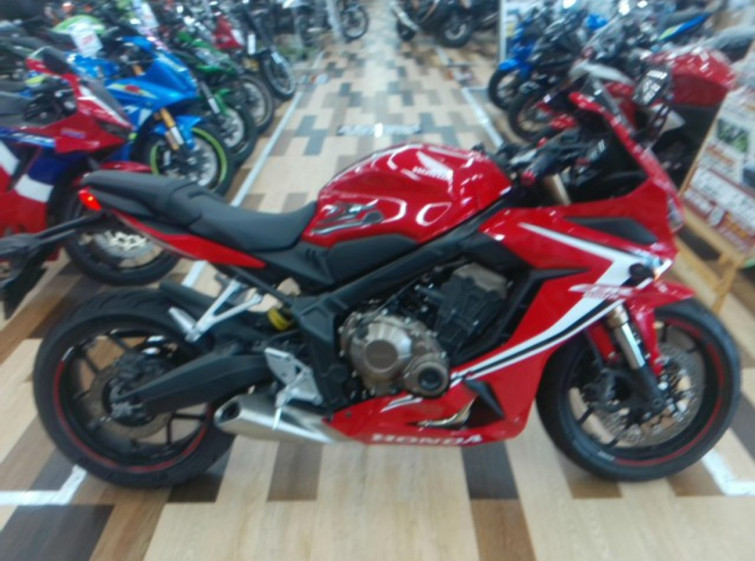 Мотоцикл Honda CBR650R з пробігом 18591 km