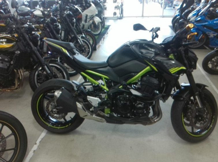 Мотоцикл Kawasaki Z900 з пробігом 9104 km