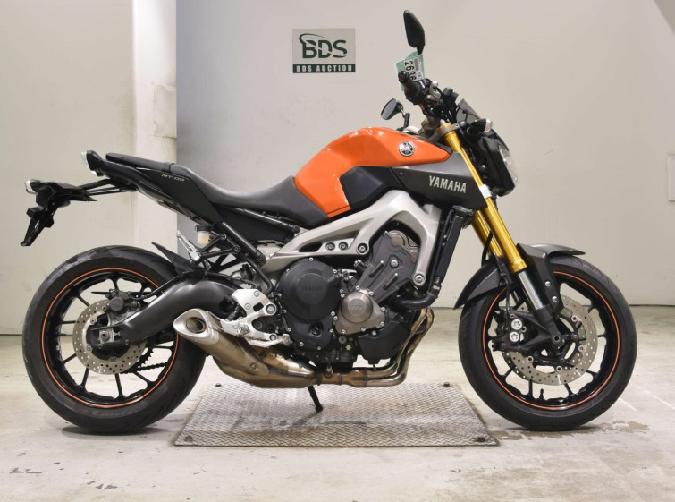 Мотоцикл Yamaha MT-09 с пробегом 16822 km