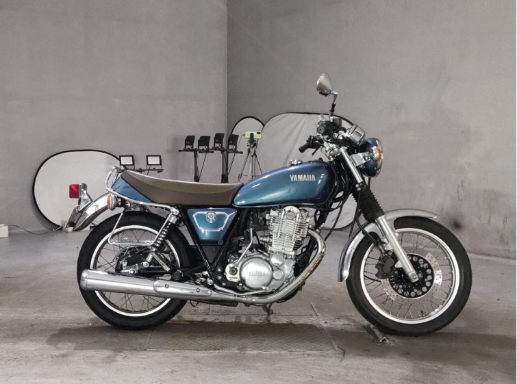 Мотоцикл Yamaha SR400 с пробегом 7809 km