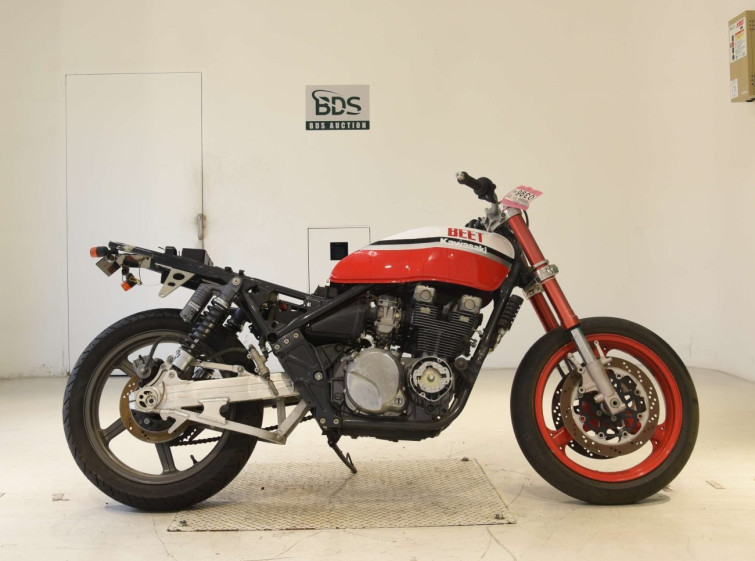 Мотоцикл Kawasaki ZEPHYR400