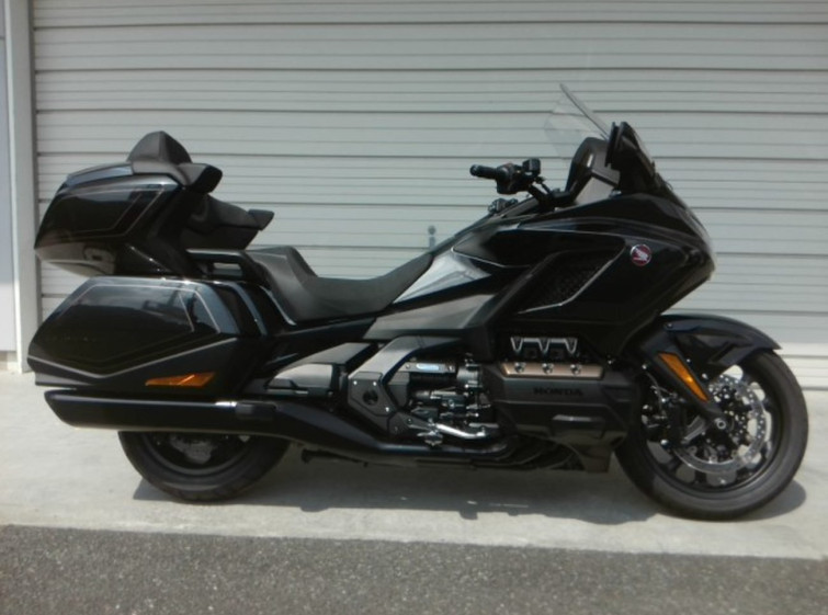 Мотоцикл Honda GL1800 TOUR с пробегом 7 km