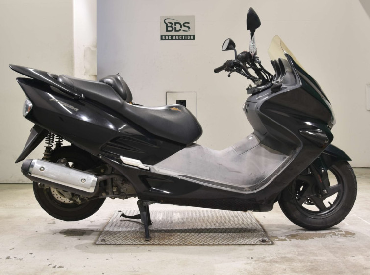 Мотоцикл Honda FORZA з пробігом 27244 km