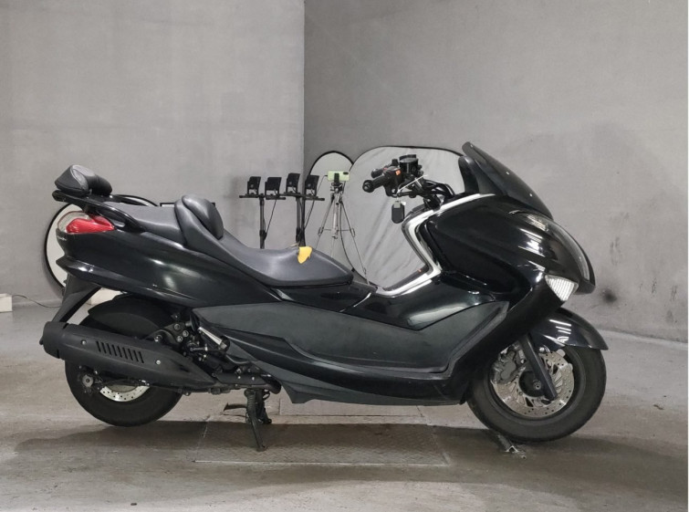 Мотоцикл Yamaha MAJESTY 250 с пробегом 54136 km