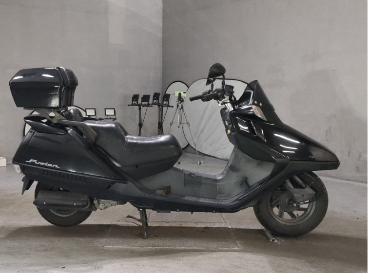 Мотоцикл Yamaha MAJESTY 250C с пробегом 11842 km