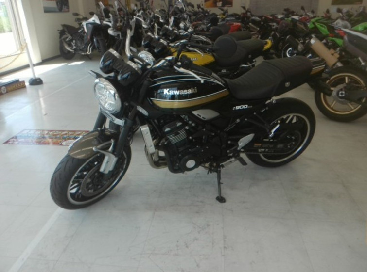 Мотоцикл Kawasaki Z900RS с пробегом 2494 km