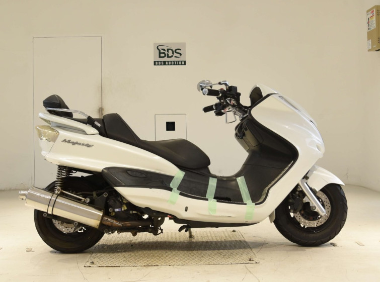 Мотоцикл Yamaha MAJESTY 250