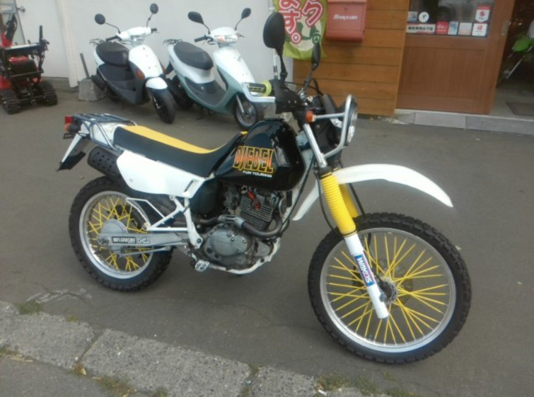 Мотоцикл Suzuki DJEBEL200 с пробегом 22555 km