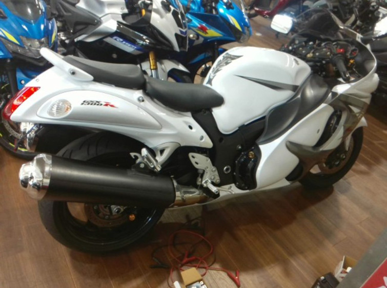 Мотоцикл Suzuki GSX1300R HAYABUSA з пробігом 15854 km