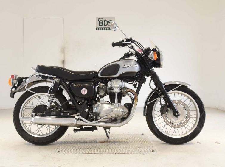 Мотоцикл Kawasaki W650
