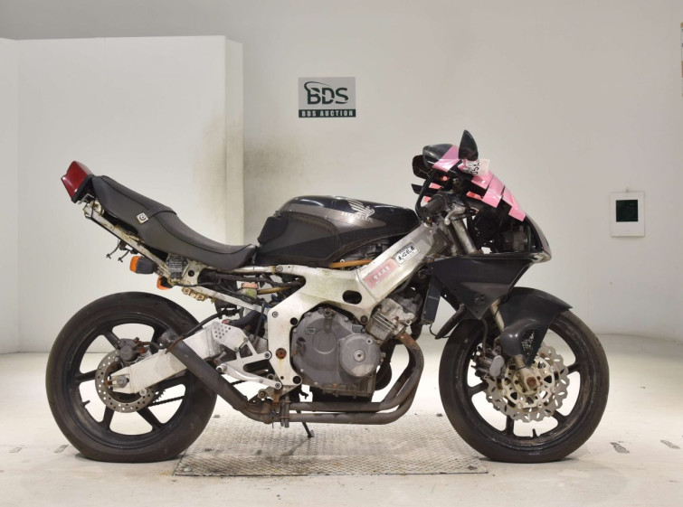 Мотоцикл Honda CBR250RR с пробегом 32898 km