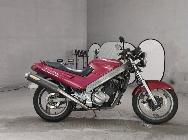 Мотоцикл Kawasaki ZZ-R250 з пробігом 26691 km