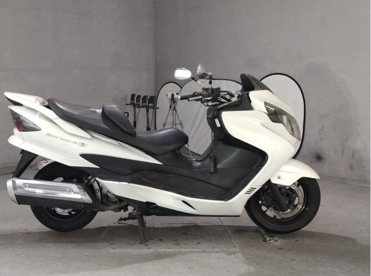 Мотоцикл Suzuki SKYWAVE 400S