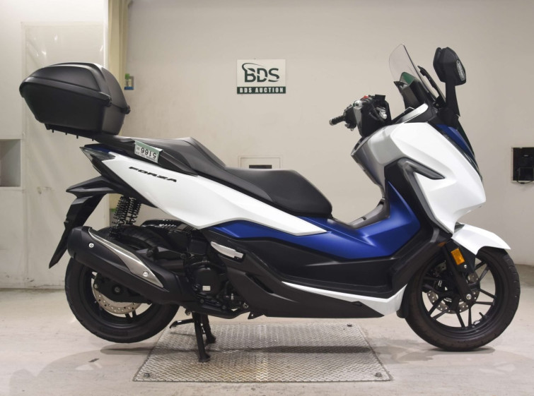 Мотоцикл Honda FORZA з пробігом 20270 km