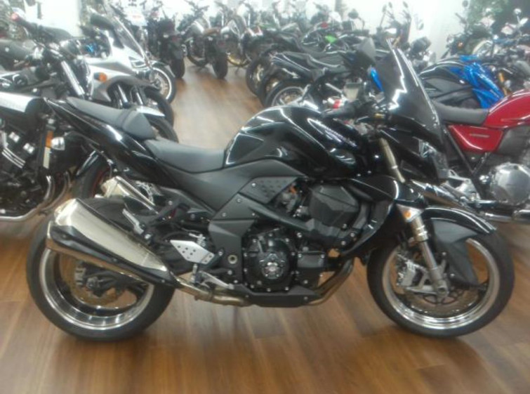 Мотоцикл Kawasaki Z1000 с пробегом 13812 km