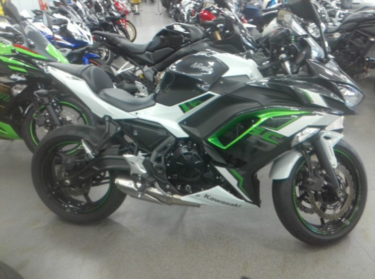 Мотоцикл Kawasaki Z650A з пробігом 7524 km