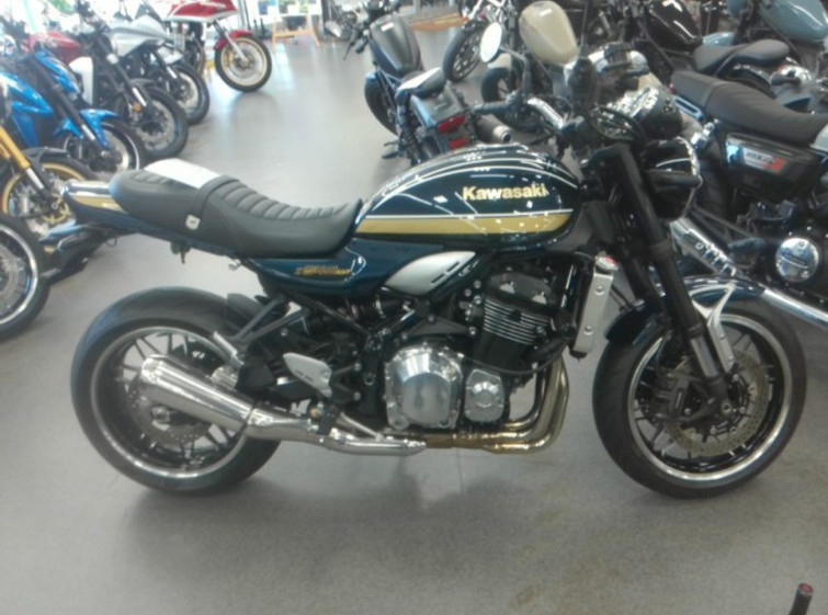 Мотоцикл Kawasaki Z900RS с пробегом 10833 km